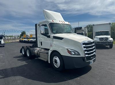 Used 2020 Freightliner Cascadia Detroit DD15AT Semi Truck for sale #279467 - photo 1