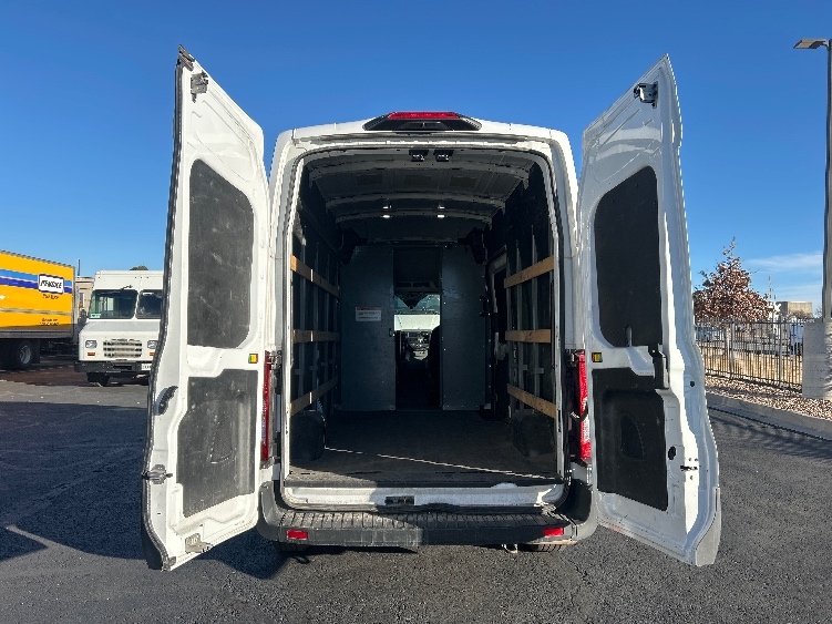 Used 2023 Ford Transit 250 - photo 10