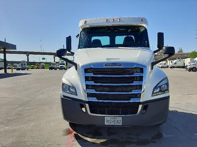 Used 2020 Freightliner Cascadia Detroit DD13 Semi Truck for sale #279934 - photo 2