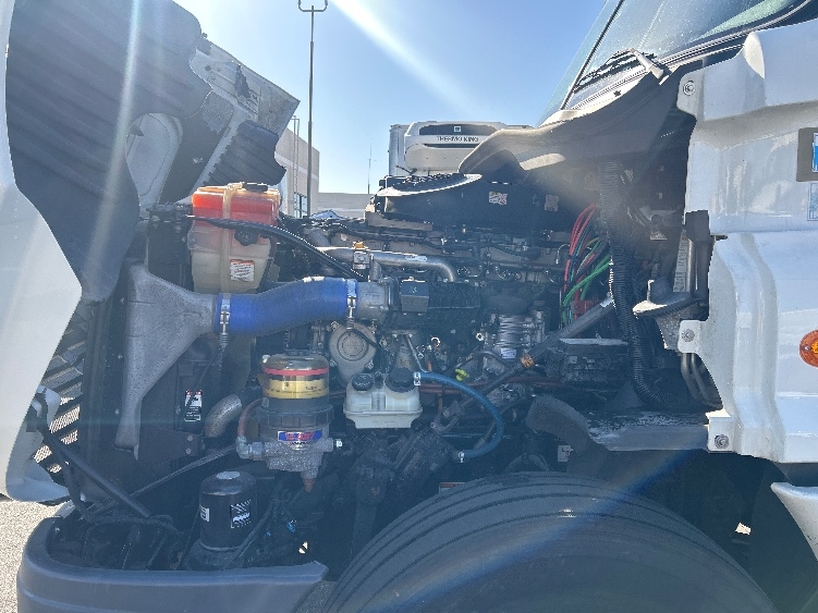 Used 2020 Freightliner Cascadia - photo 23