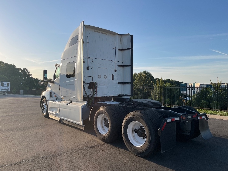 Used 2019 International LT - photo 7