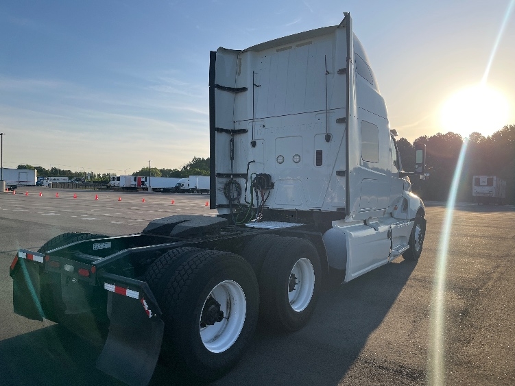 Used 2019 International LT - photo 9