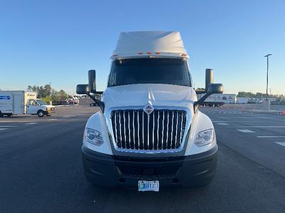 Used 2019 International LT - photo 2