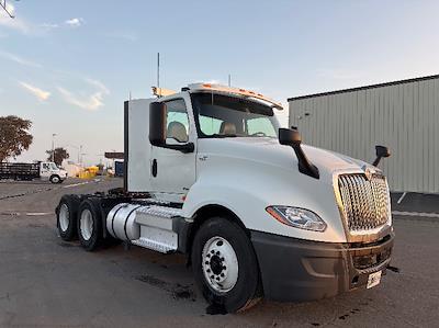 Used 2019 International LT International A26 Semi Truck for sale #282258 - photo 1