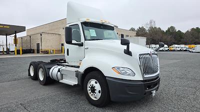 Used 2019 International LT - photo 1