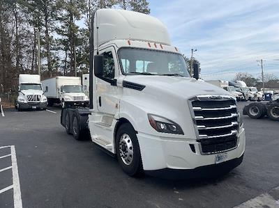 Used 2020 Freightliner Cascadia Detroit DD15AT Semi Truck for sale #282363 - photo 1