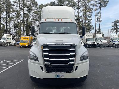 Used 2020 Freightliner Cascadia Detroit DD15AT Semi Truck for sale #282363 - photo 2