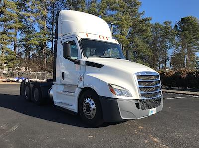 Used 2020 Freightliner Cascadia Detroit DD15AT Semi Truck for sale #282365 - photo 1