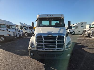 Used 2020 Freightliner Cascadia Detroit DD15AT Semi Truck for sale #282831 - photo 2
