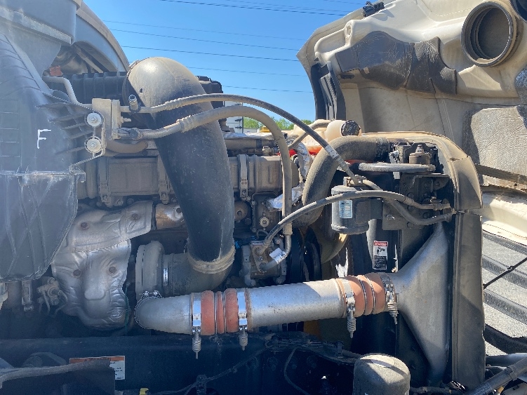 Used 2020 Freightliner Cascadia - photo 22