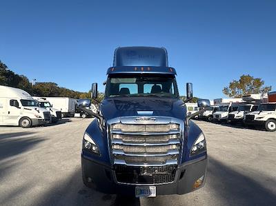 Used 2020 Freightliner Cascadia Detroit DD15AT Semi Truck for sale #283608 - photo 2