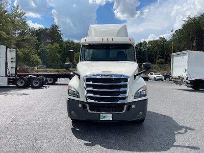 Used 2020 Freightliner Cascadia Detroit DD13 Semi Truck for sale #283640 - photo 2