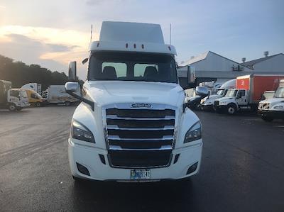 Used 2020 Freightliner Cascadia Detroit DD16 Semi Truck for sale #283867 - photo 2