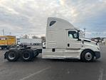 Used 2020 Freightliner Cascadia Detroit DD15AT Semi Truck with Sleeper Cab for sale #284702 - photo 6