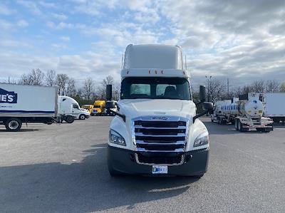 Used 2020 Freightliner Cascadia Detroit DD13 Semi Truck for sale #284716 - photo 2