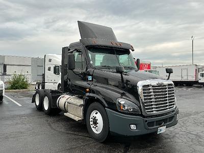 Used 2020 Freightliner Cascadia Detroit DD13 Semi Truck for sale #284842 - photo 1
