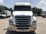 Used 2020 Freightliner Cascadia Detroit DD15AT Semi Truck with Sleeper Cab for sale #285400 - photo 2