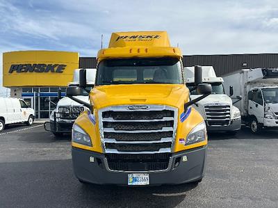 Used 2020 Freightliner Cascadia Detroit DD13 Semi Truck for sale #285412 - photo 2