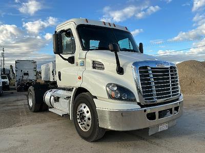Used 2020 Freightliner Cascadia Detroit DD13 Semi Truck for sale #285659 - photo 1