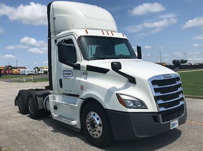 Used 2020 Freightliner Cascadia Detroit DD15AT Semi Truck for sale #285681 - photo 1