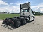 Used 2020 Freightliner Cascadia Detroit DD15AT Semi Truck for sale #285695 - photo 7