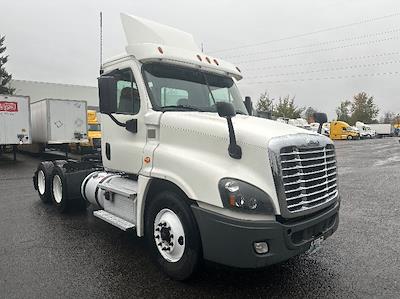 Used 2020 Freightliner Cascadia Detroit DD15AT Semi Truck for sale #285875 - photo 1