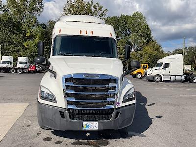 Used 2020 Freightliner Cascadia Detroit DD15AT Semi Truck with Sleeper Cab for sale #286250 - photo 2