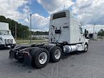 Used 2020 Freightliner Cascadia Detroit DD15AT Semi Truck with Sleeper Cab for sale #286251 - photo 7