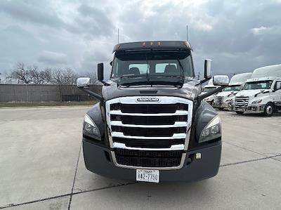 Used 2020 Freightliner Cascadia - photo 1