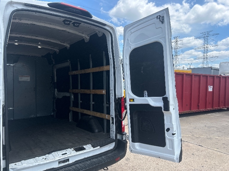 Used 2023 Ford Transit 250 - photo 12