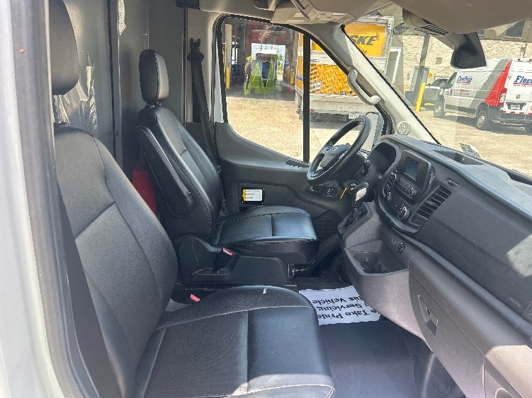 Used 2023 Ford Transit 250 - photo 22