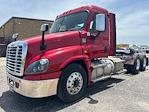 Used 2020 Freightliner Cascadia Detroit DD13 Semi Truck for sale #289300 - photo 3
