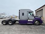 Used 2020 Freightliner Cascadia Detroit DD15AT Semi Truck with Sleeper Cab for sale #289662 - photo 8