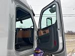 Used 2020 Freightliner Cascadia Detroit DD15AT Semi Truck with Sleeper Cab for sale #289663 - photo 13