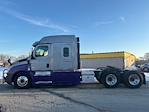 Used 2020 Freightliner Cascadia Detroit DD15AT Semi Truck with Sleeper Cab for sale #289664 - photo 4