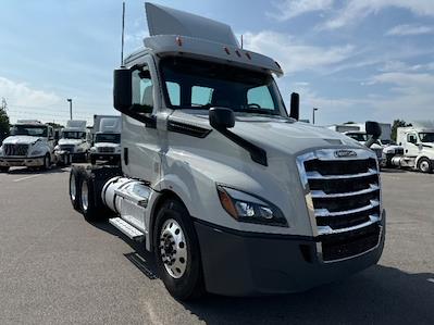Used 2020 Freightliner Cascadia Detroit DD13 Semi Truck for sale #289819 - photo 1