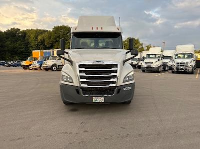 Used 2020 Freightliner Cascadia Detroit DD13 Semi Truck for sale #289820 - photo 2