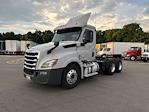Used 2020 Freightliner Cascadia Detroit DD13 Semi Truck for sale #289820 - photo 3