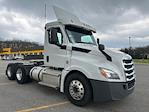 Used 2020 Freightliner Cascadia Detroit DD13 Semi Truck for sale #289821 - photo 1