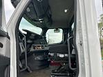 Used 2020 Freightliner Cascadia Detroit DD13 Semi Truck for sale #289821 - photo 9
