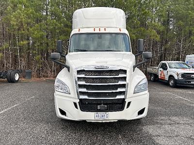 Used 2020 Freightliner Cascadia Detroit DD15AT Semi Truck for sale #290253 - photo 2