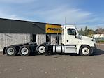 Used 2020 Freightliner Cascadia Detroit DD13 Semi Truck for sale #290400 - photo 8
