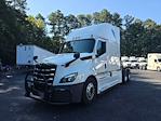 Used 2020 Freightliner Cascadia Detroit DD15AT Semi Truck with Sleeper Cab for sale #291365 - photo 3