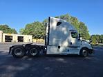 Used 2020 Freightliner Cascadia Detroit DD15AT Semi Truck with Sleeper Cab for sale #291365 - photo 8