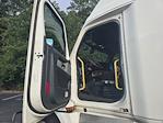 Used 2020 Freightliner Cascadia Detroit DD15AT Semi Truck with Sleeper Cab for sale #291378 - photo 9