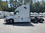 Used 2020 Freightliner Cascadia Detroit DD15AT Semi Truck with Sleeper Cab for sale #291382 - photo 4