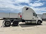 Used 2020 Freightliner Cascadia Detroit DD15AT Semi Truck with Sleeper Cab for sale #291518 - photo 8