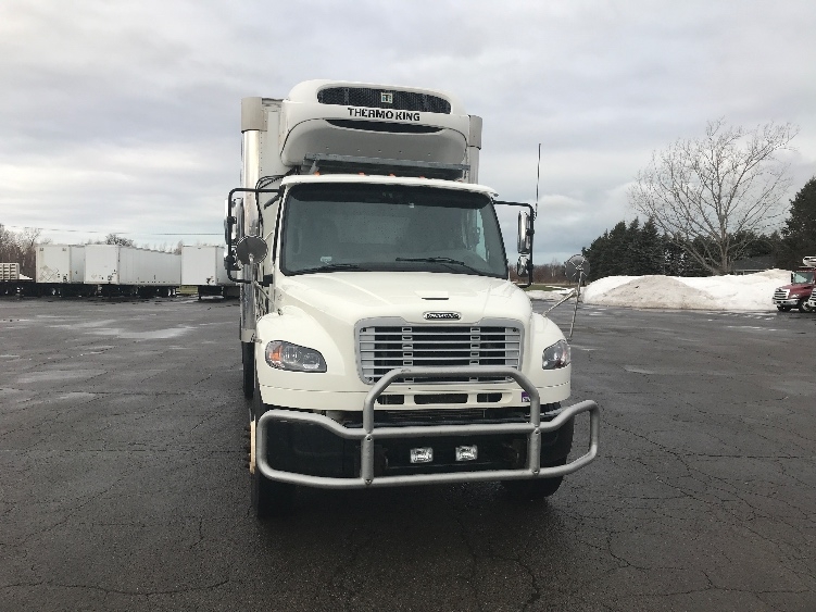 Used 2020 Freightliner M2 106 - photo 2