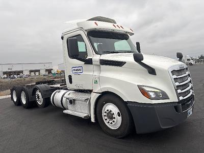 Used 2020 Freightliner Cascadia Detroit DD13 Semi Truck for sale #294151 - photo 1