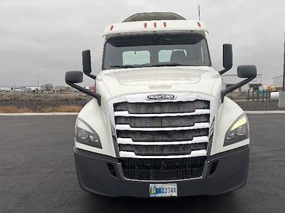Used 2020 Freightliner Cascadia Detroit DD13 Semi Truck for sale #294151 - photo 2